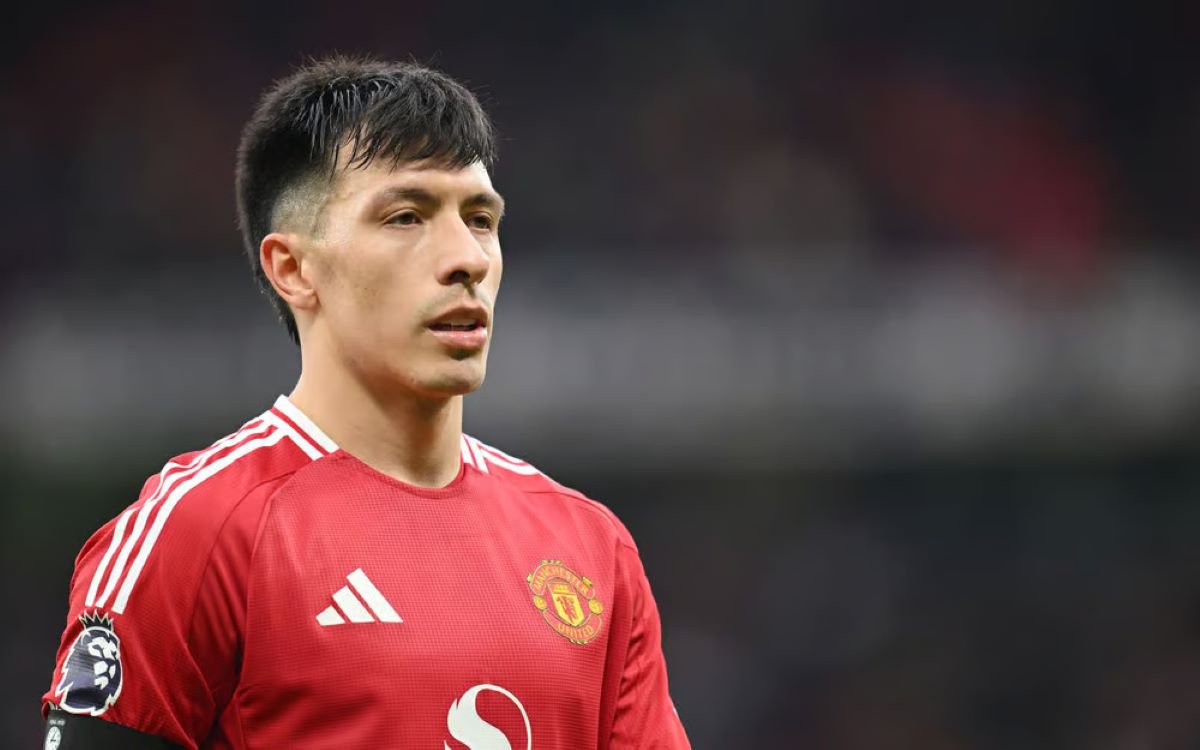 Lisandro Martinez to be dropped for Leeds United game
