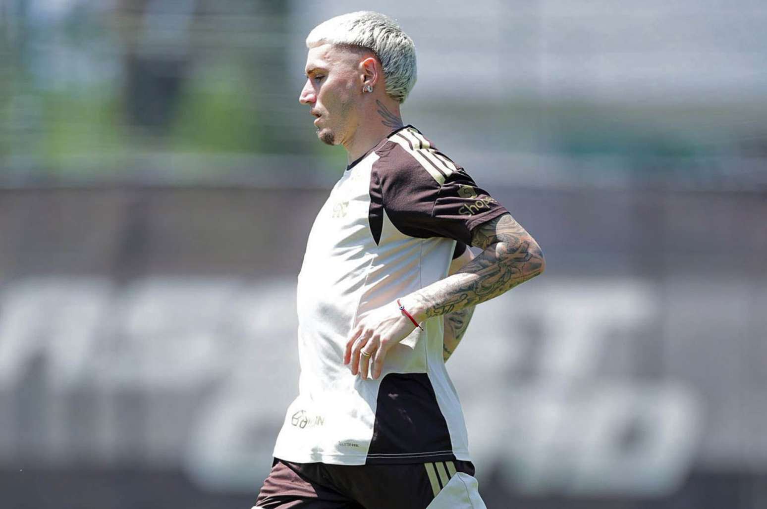 Varela deve retornar ao time titular do Flamengo –