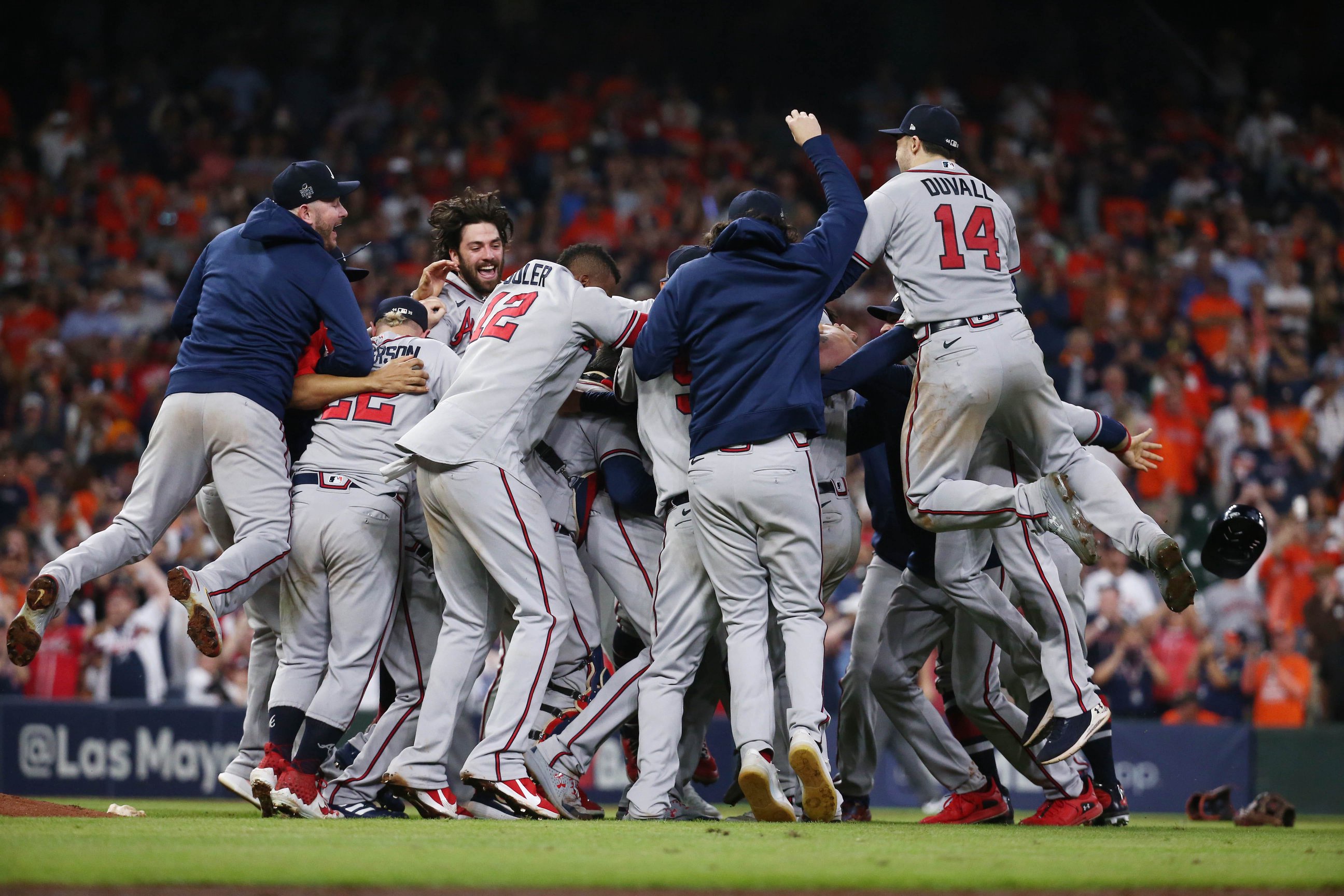 Braves beat Astros 4-2