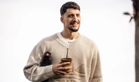 O lateral-esquerdo Piquerez, do Palmeiras, em apresentação à Seleção Uruguaia. (Foto: Reprodução Redes Sociais - Seleção do Uruguai)