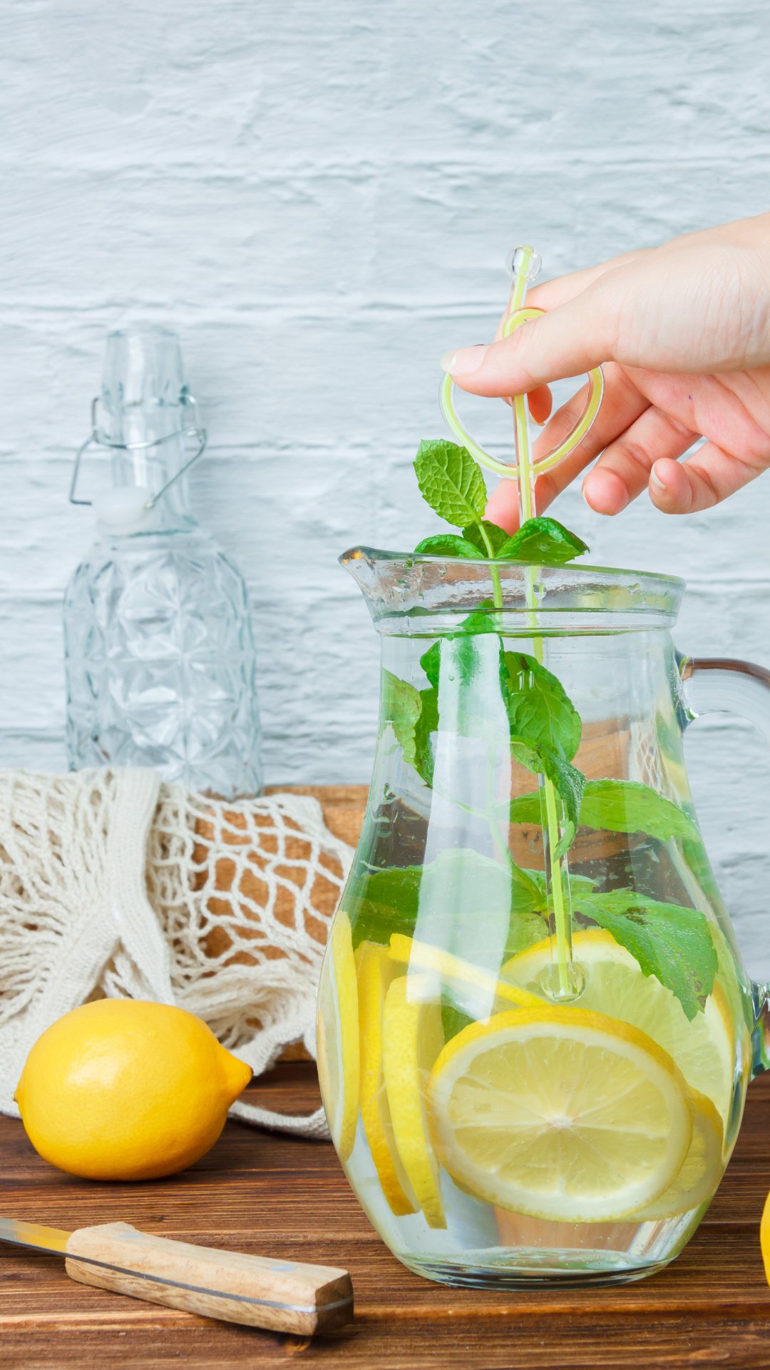 Lemon Water: Squeeze some fresh lemon juice into warm water for a refreshing and detoxifying morning drink. Lemons are rich in vitamin C and flavonoids, which can help reduce cholesterol levels and boost overall health.