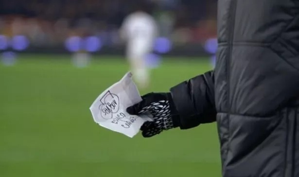 Jose Mourinho uses ballboy to pass secret note to goalkeeper after Roma chaos