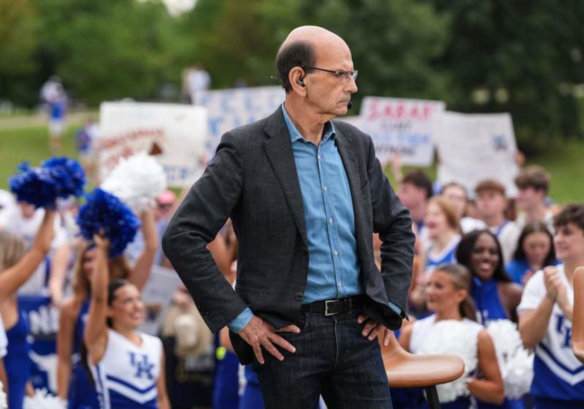 Analyst and radio show host Paul Finebaum during the SEC Nation pregame show set before the UK-Alabama football game Saturday, Sept. (Matt Stone/The Courier Journal / USA TODAY NETWORK via Imagn Images)
