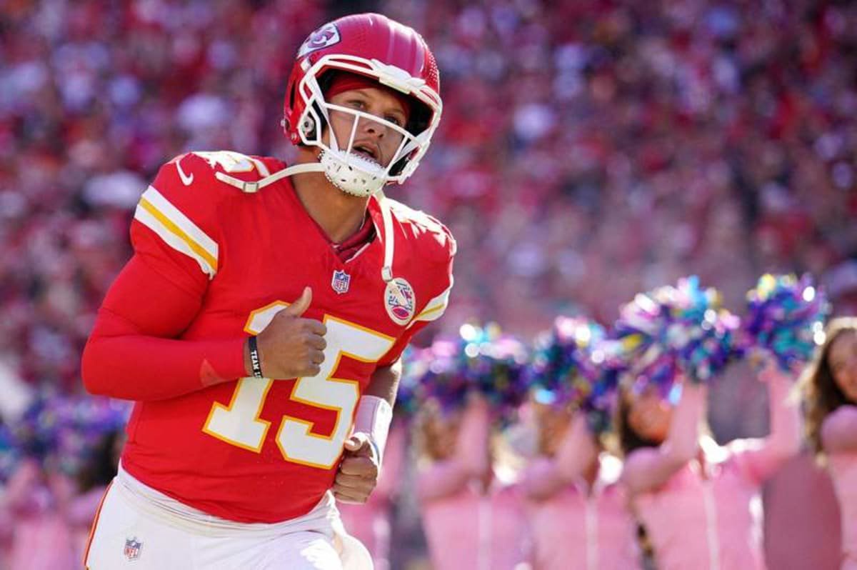 Oct 18, 2026; Kansas City, Missouri, USA; Kansas City Chiefs quarterback Patrick Mahomes (15) takes the field before the game against the Los Angeles Chargers at GEHA Field at Arrowhead Stadium. © Denny Medley-Imagn Images TPX IMAGES OF THE DAY