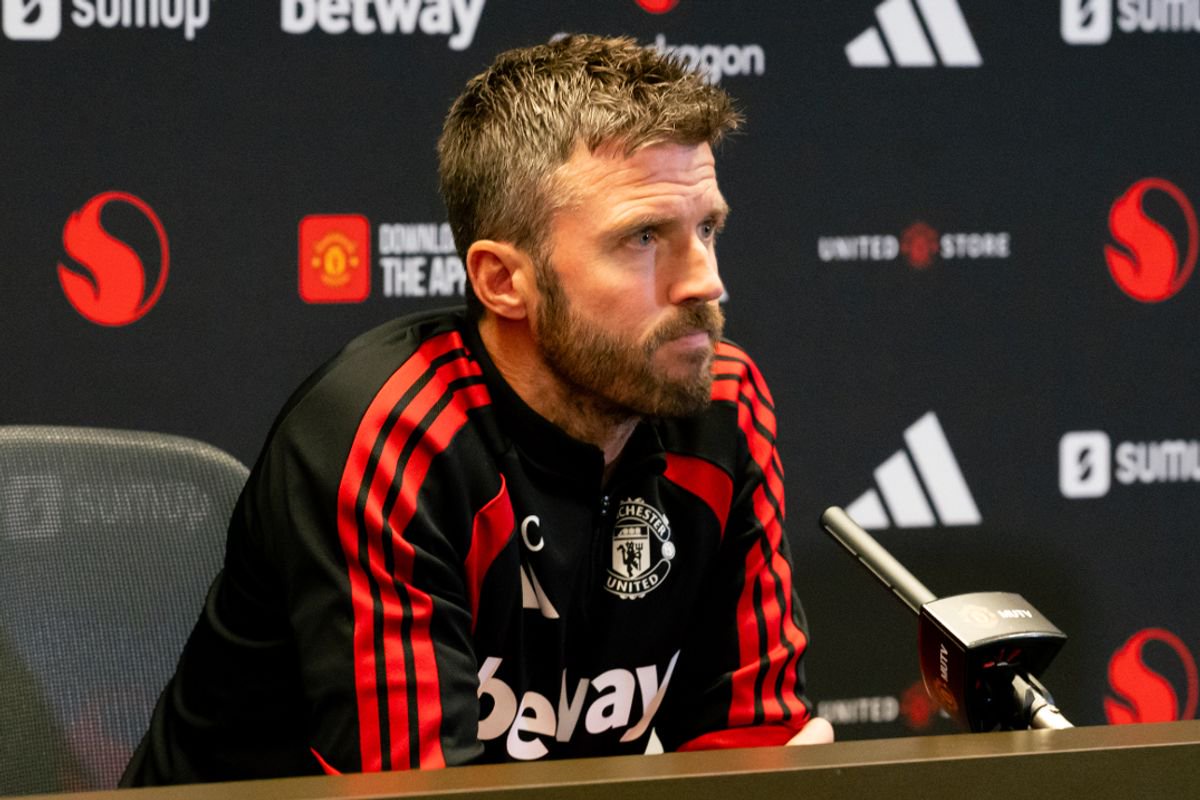 Michael Carrick in a press conference