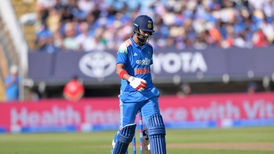 India's KL Rahul walks off the pitch after being bowled out by England's Jofra Archer. (AP)