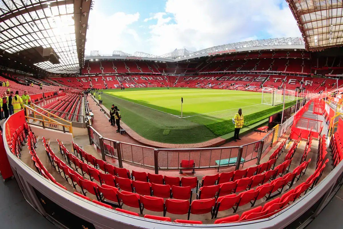 Manchester United forward fit to play tomorrow after injury scare