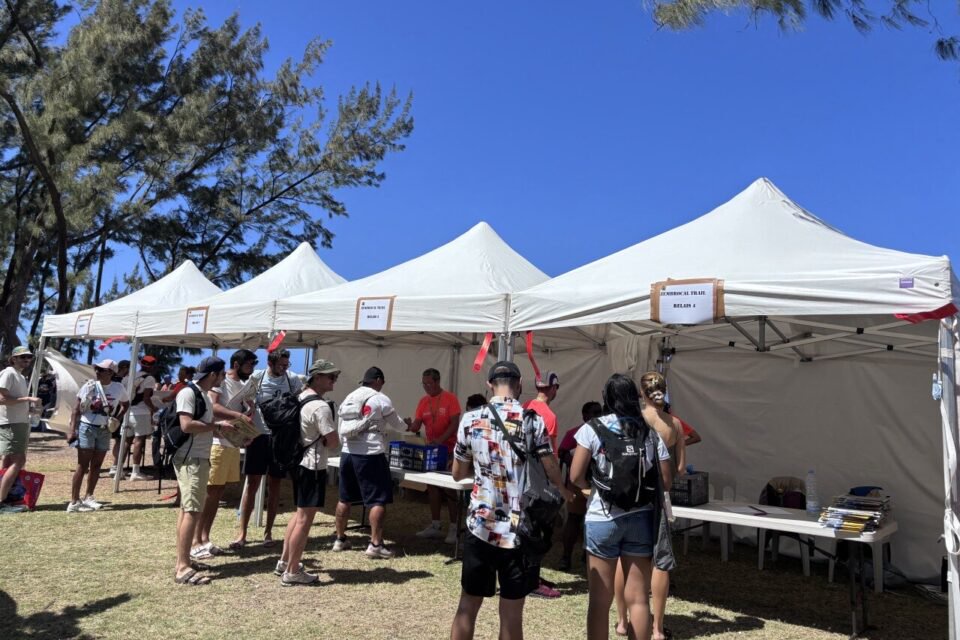 Six Alençonnais ont mis le cap sur la Réunion, mi-octobre dans le cadre de la Diagonale des Fous, et quatre d'entre eux ont relevé le Zembrocal Trail, relais du Grand Raid de la Réunion (160km - 8386 D+).