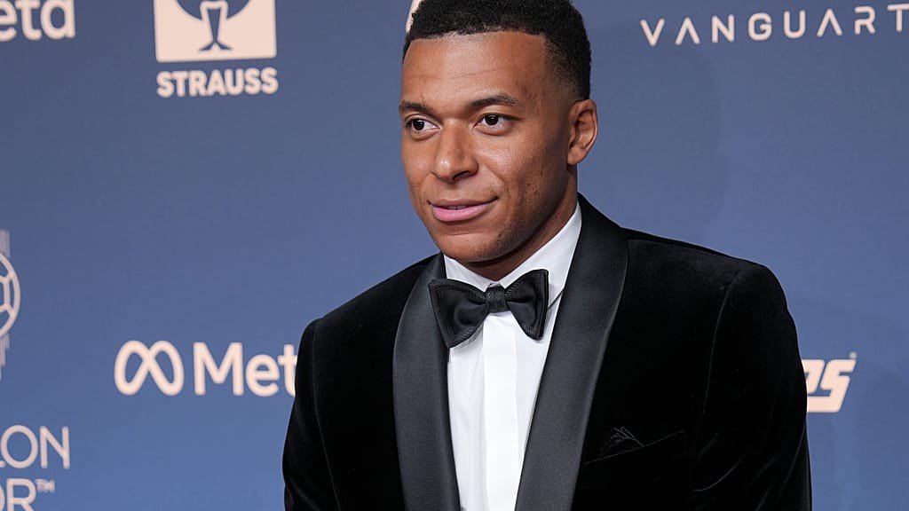 Mbappe apologises for Mao Zedong comment after Chinese sponsors drop him