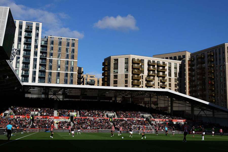 General view inside the stadium during the match between Brenford and Liverpool