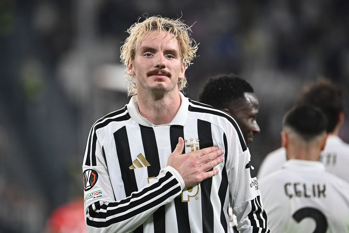 Nick Woltemade celebrates with teammates after scoring a penalty during the UEFA Europa League football match between Juventus and NEC Nijmegen. 
