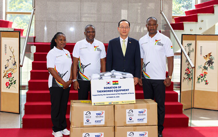 Mr Kyongsig (second right) flanked by the executives of GTF including Mr Frederick Lartey Otu (second left) and Ms Hannah Humphrey