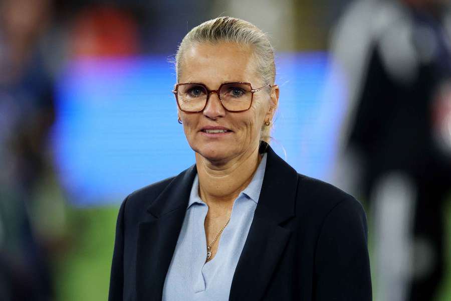 England women's coach Wiegman signs two-year contract extension
