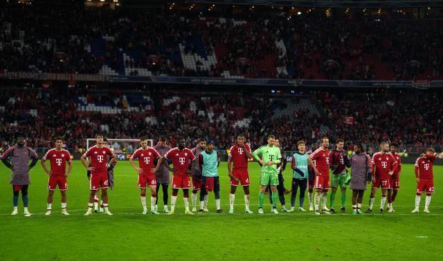 FC Bayern players after the match against Arsenal.
