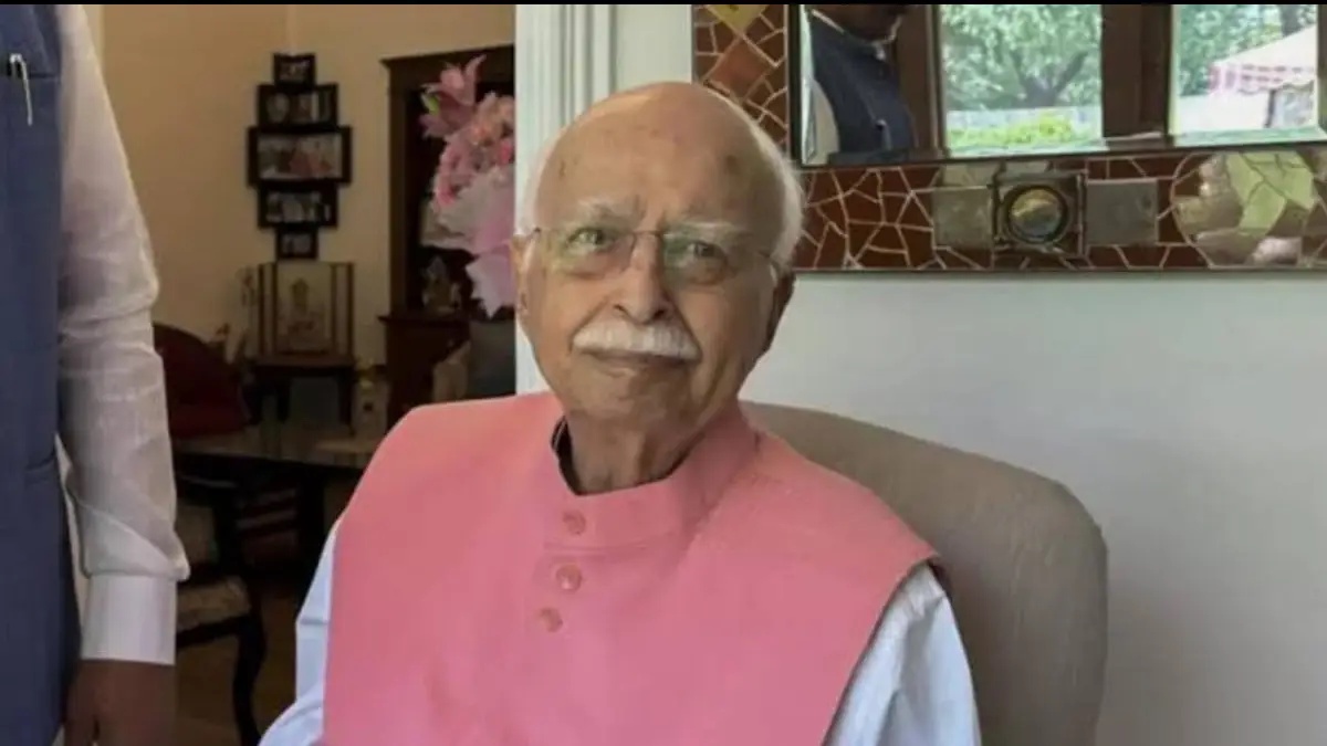 ​LK Advani Health Update