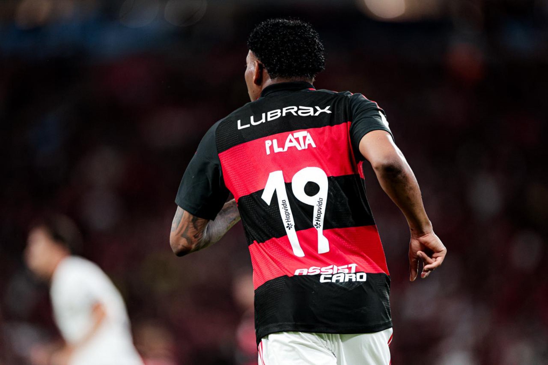 Plata em ação contra o Atlético-MG, no Maracanã - Gilvan de Souza/Flamengo