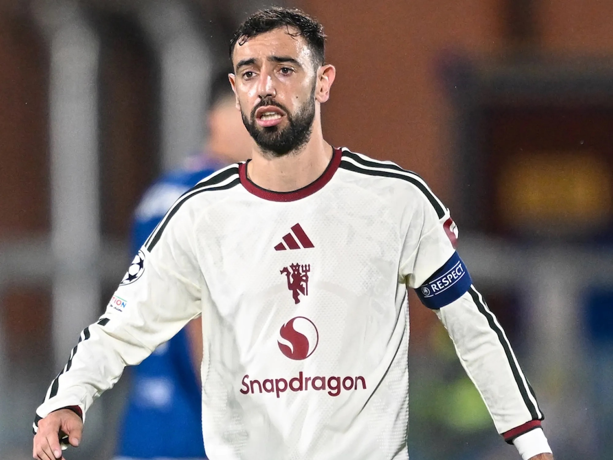 Fernandes appears to question Carrick following Man Utd defeat in Como