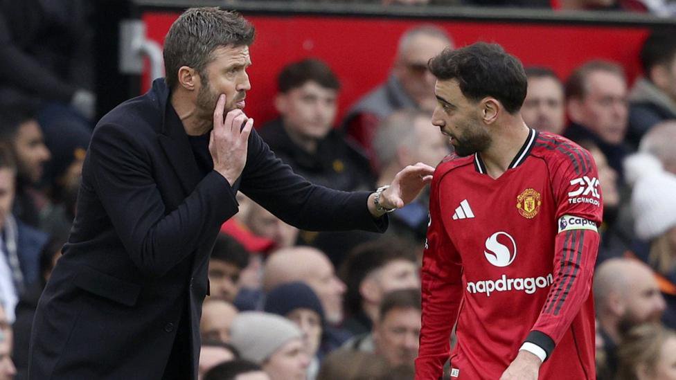 Michael Carrick and Bruno Fernandes