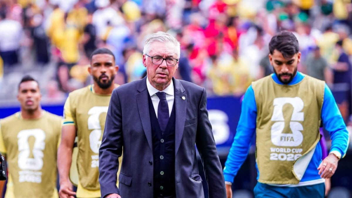 Inglaterra e Ucrânia dominam lista da Seleção de Ancelotti