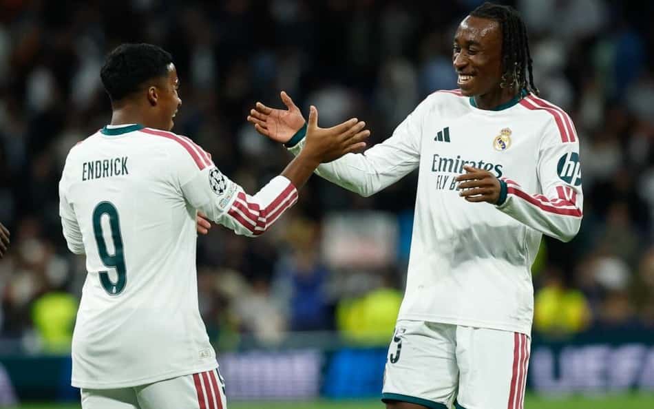 Endrick comemorando gol na vitória do Real Madrid, pela Champions League