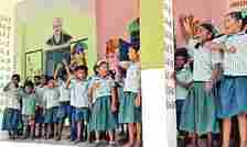 Mayiladuthurai PU school students abstain from classes after headmaster transferred