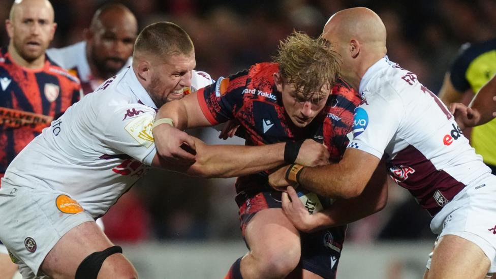 Jac Morgan carries the ball for Gloucester