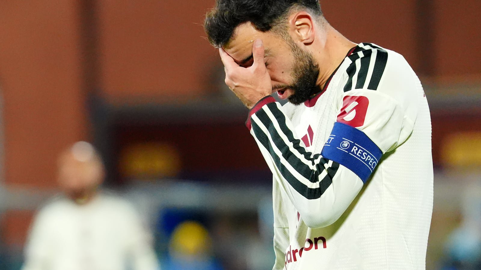 Bruno Fernandes during Manchester United’s 4-1 defeat to Como