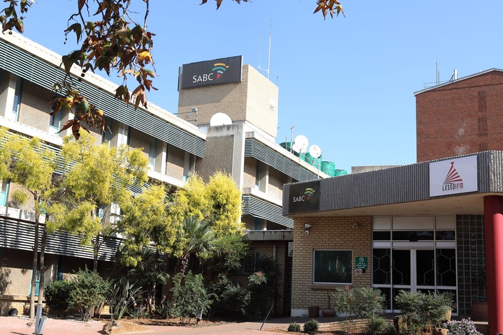 Next time it will be a boom!!&#39;: Suspect shot after breaking into SABC  offices