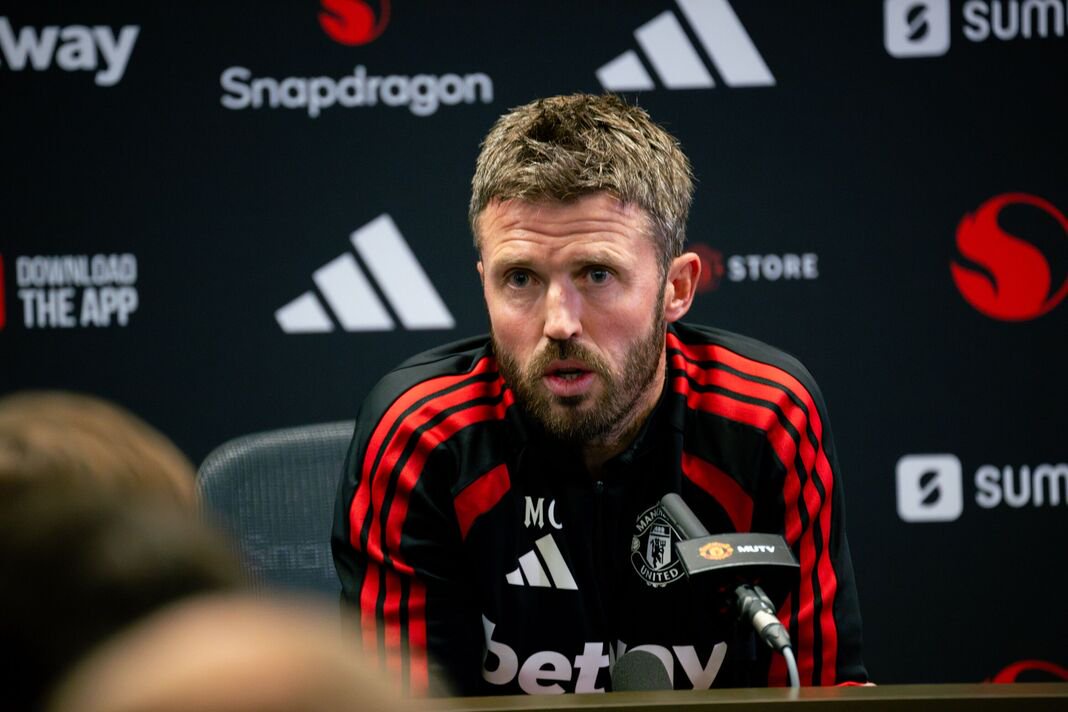 Manchester United Training and Press Conference