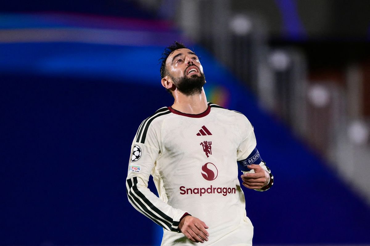 Bruno Fernandes struggled as Manchester United lost 4-1 to Como in the Champions League
