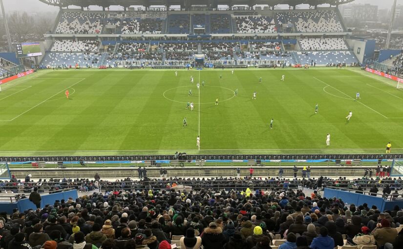 Wide view of a Serie A match at Mapei Stadium from the upper stand