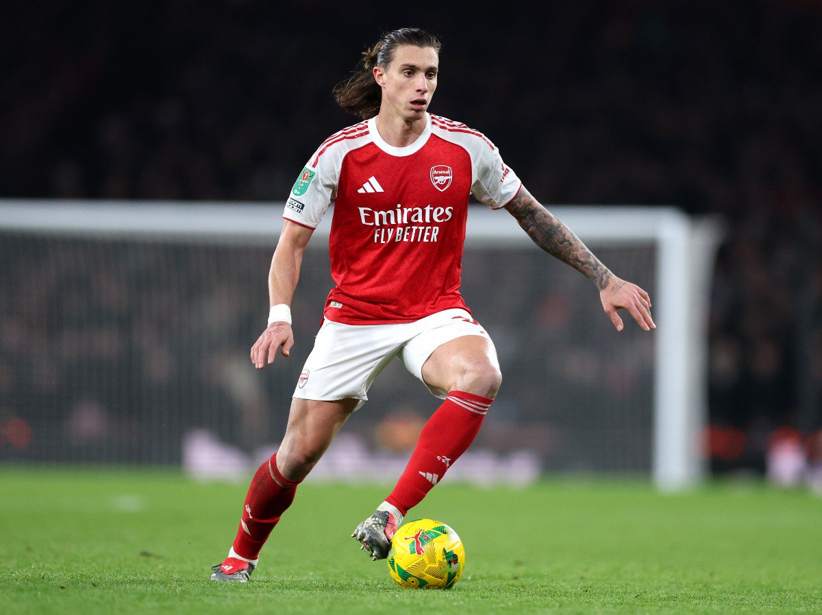 Riccardo Calafiori in action for Arsenal