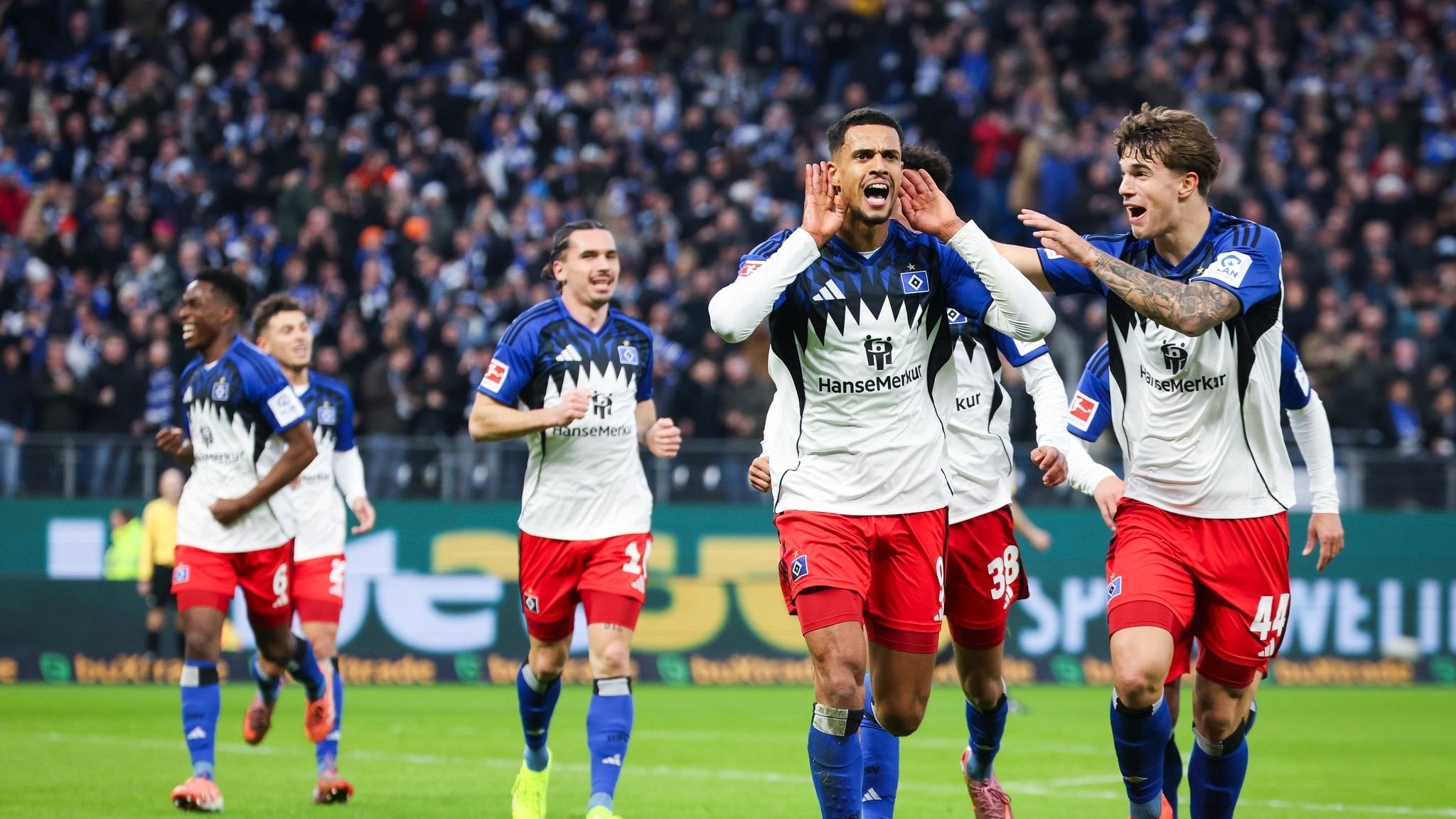 Der HSV will auch gegen Frankfurt im DFB-Pokal jubeln.