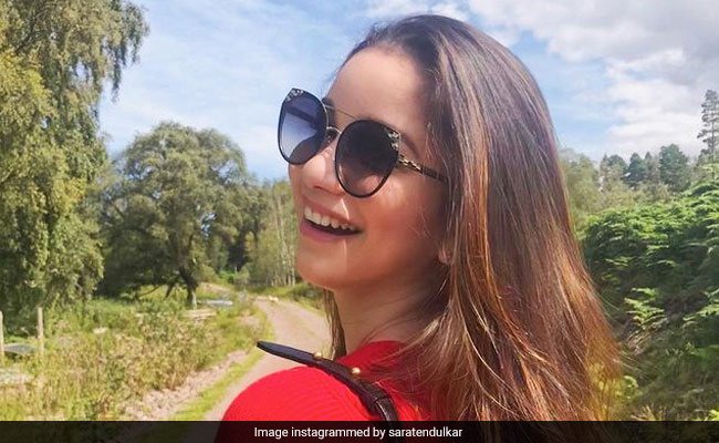 What's That On Sara Tendulkar's Plate That Is Making Her Laugh, See Pics