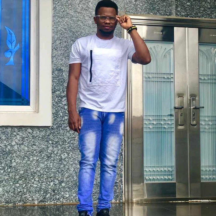 8f01745bf2922d3a2e74e77bd2ac0bb3?quality=uhq&format=webp&resize=720