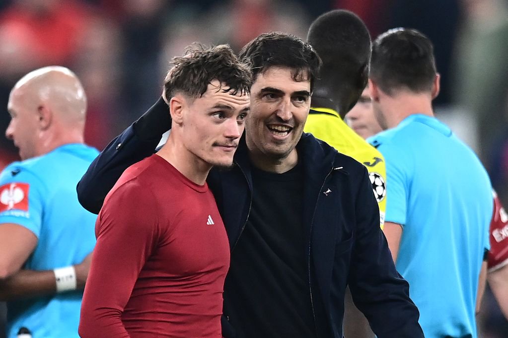 Florian Wirtz and Andoni Iraola after Liverpool 4-3 Villarreal in the Champions League.