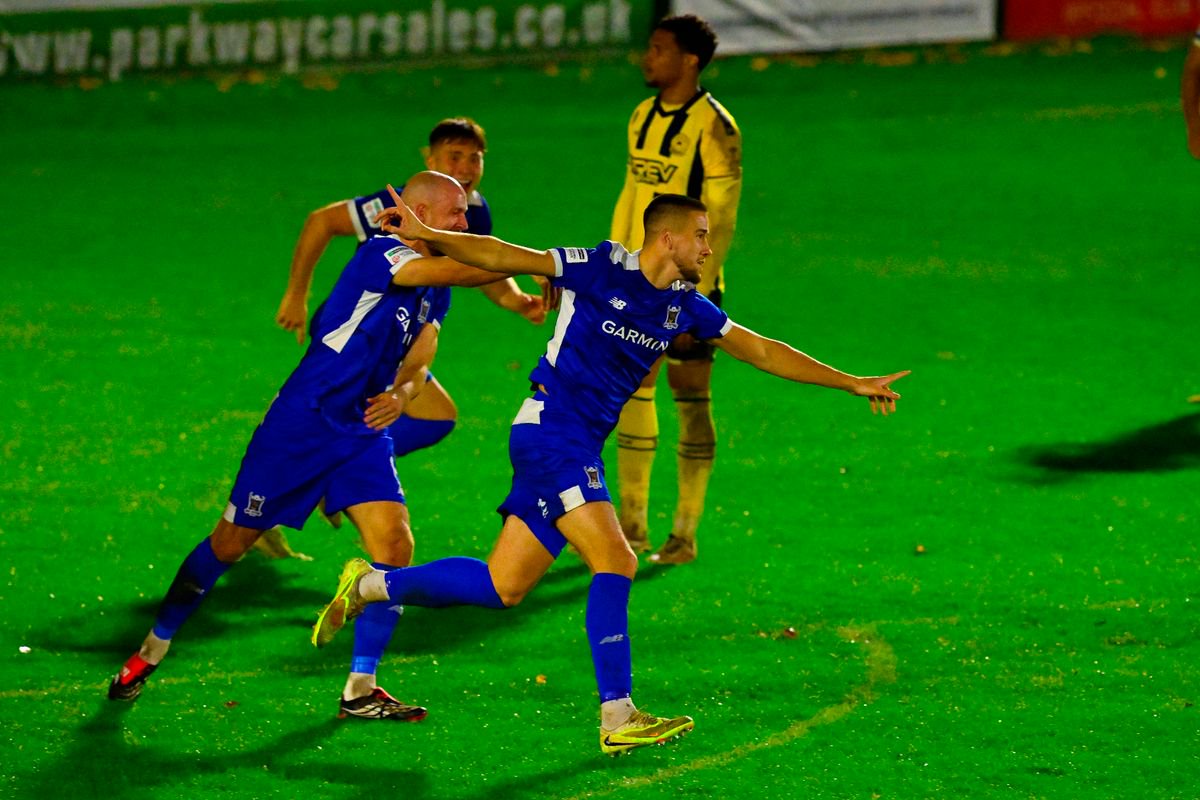 Goal celebrations for  Luke Hallett of AFC Totton during the National League South match between AFC Totton and Torquay United at Snows Stadium, Totton on 27 October 2026 (Photo: Tom Sandberg/PPAUK)