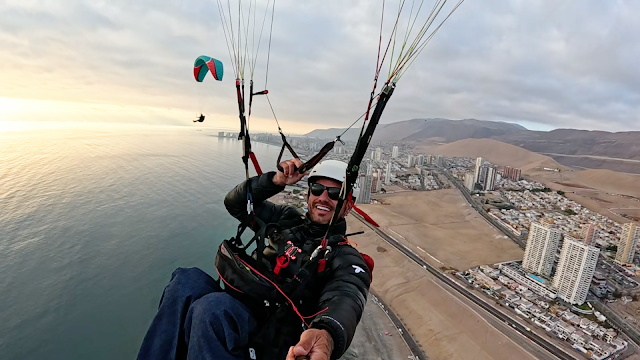 Fernando Fernandes sobrevoa a cidade de Iquique, no Chile, no novo episódio da série "Sobre Rodas", que o 'Esporte Espetacular' exibe neste domingo