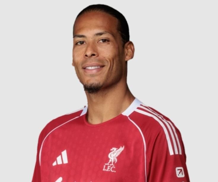 Liverpool Enter Bidding War For Virgil Van Dijk Replacement