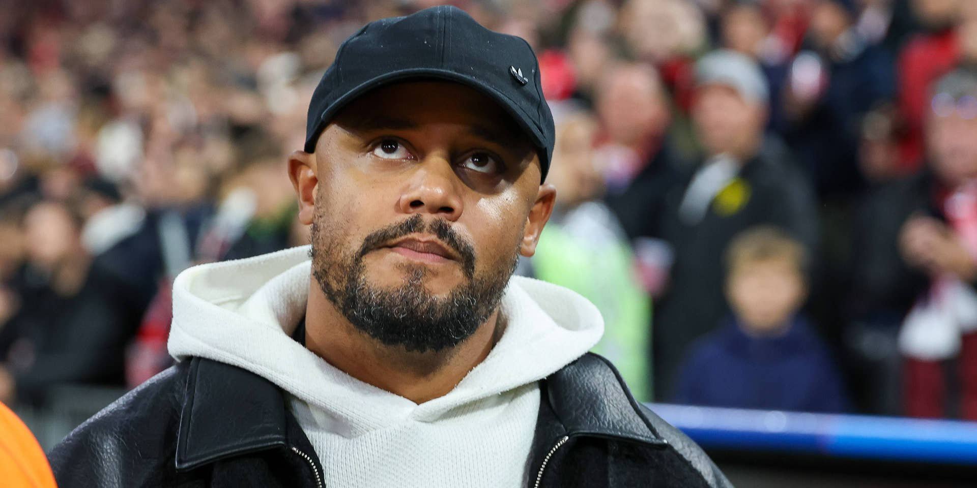 Bayern-Trainer Vincent Kompany muss nach einer Hirnhautreizung vorerst pausieren.