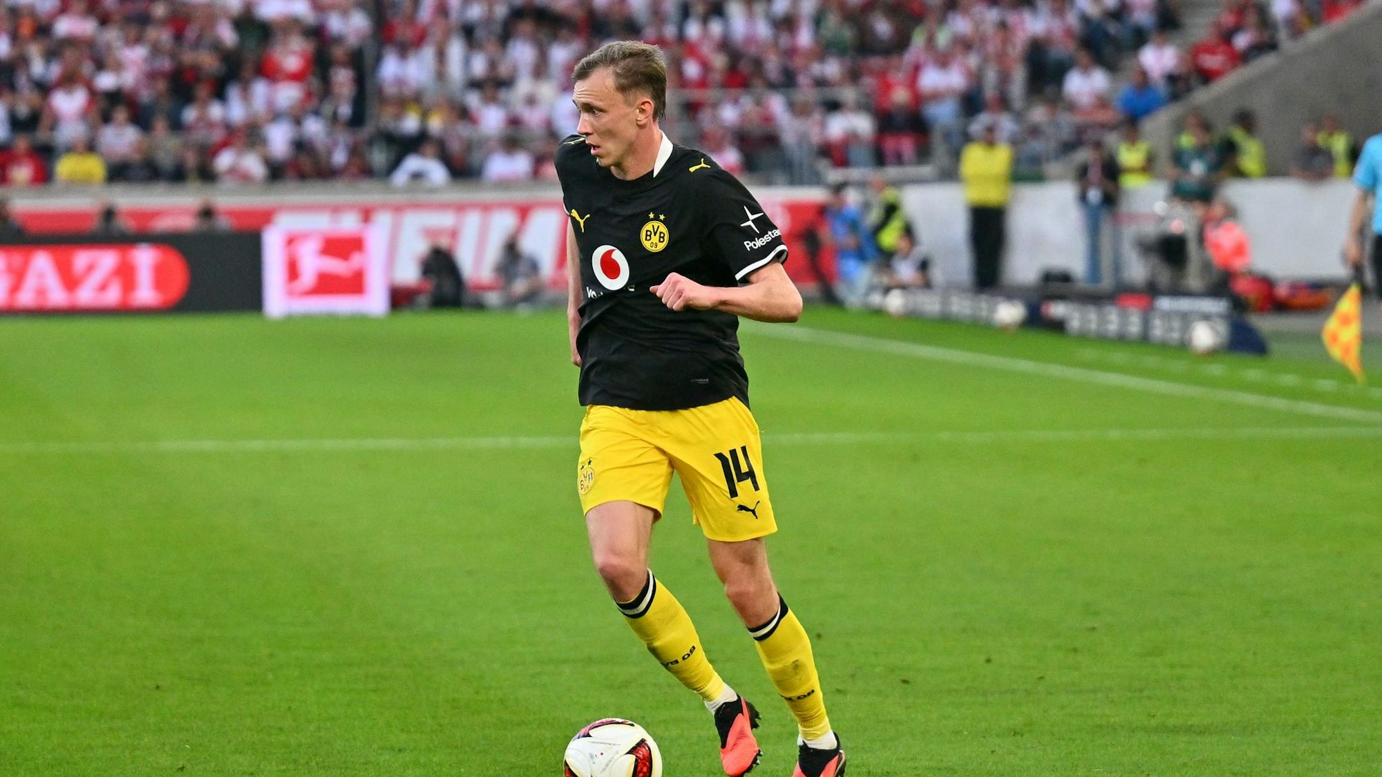 Dortmund-Profi Maximilian Beier ist Botschafter und potenzieller Stammzellspender. (Archivbild)