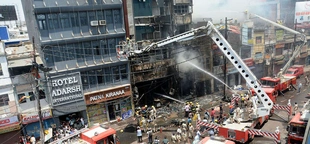 6 dead, 20 injured after explosion causes restaurant and hotel fire in eastern India