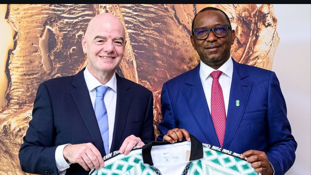 Infantino and Shehu Dikko in Zurich (Credit: Infantino Instagram page)