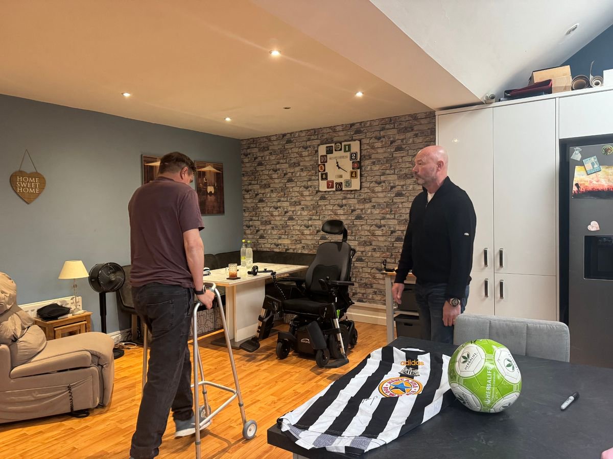 Alan Shearer meets Keith Dungait at his home in Morpeth
