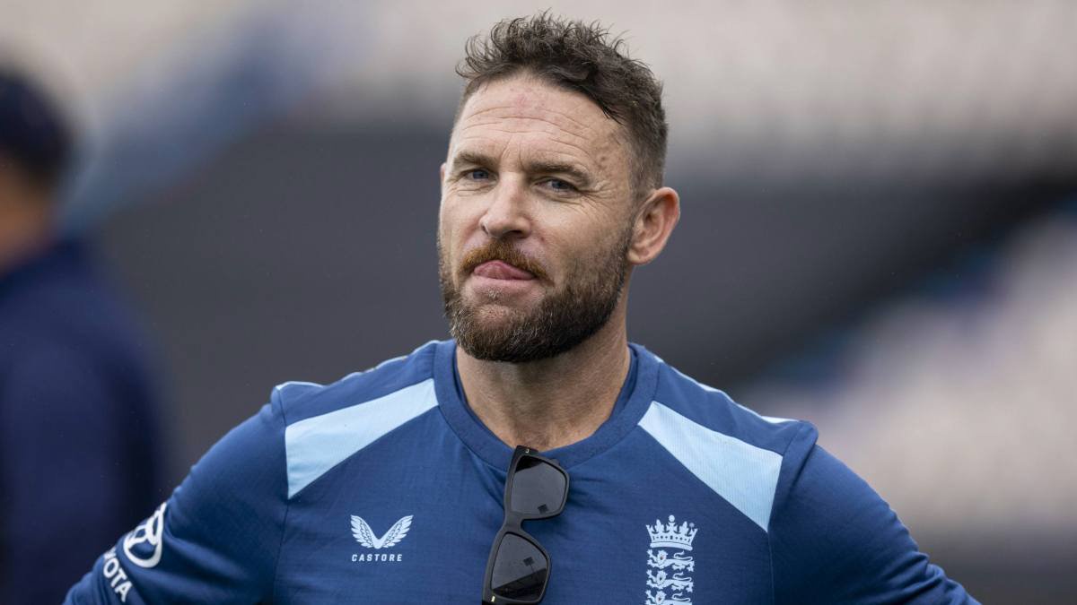 Brendon McCullum believes England can learn from the defeat.