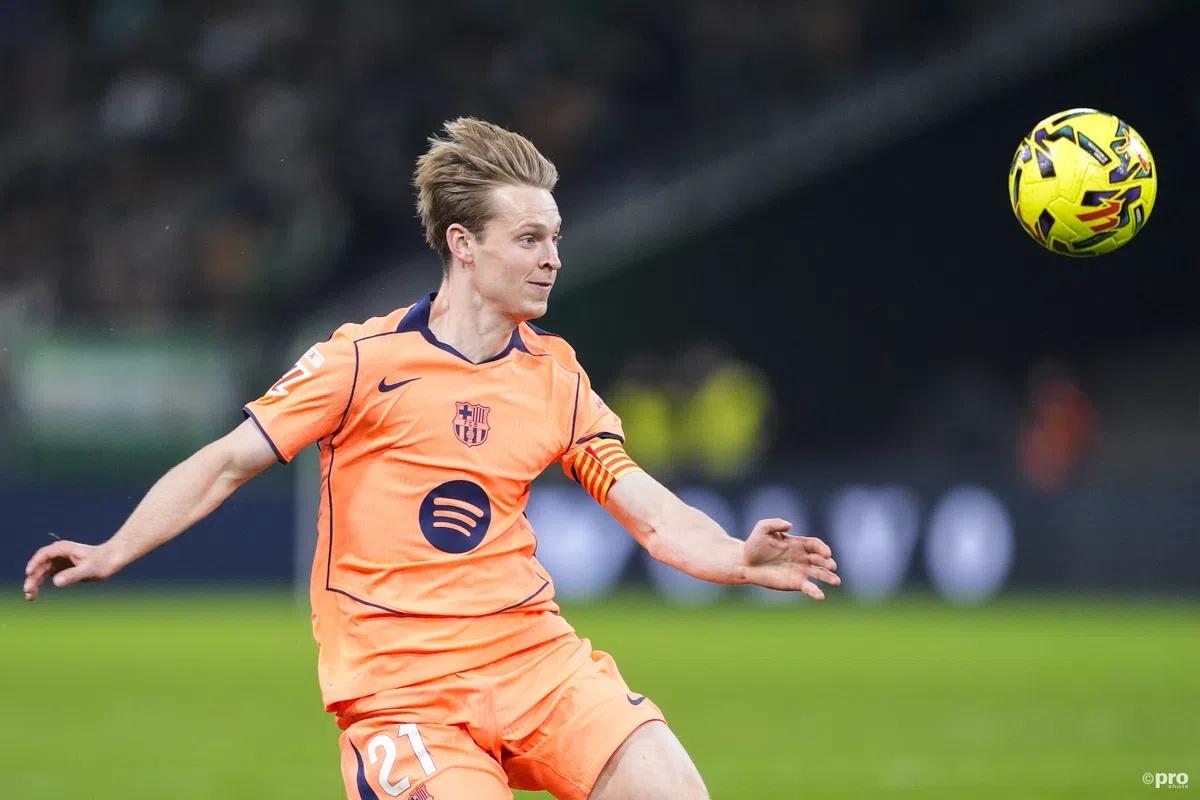Chelsea weighs €120M double bid for de Jong and Koundé