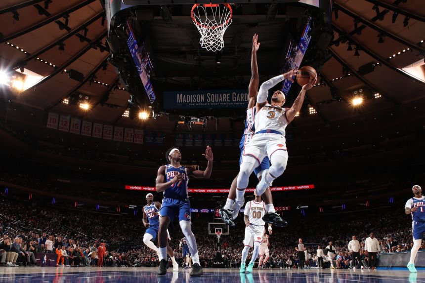 Josh Hart drives to the basket  against the Philadelphia 76ers on Tuesday.