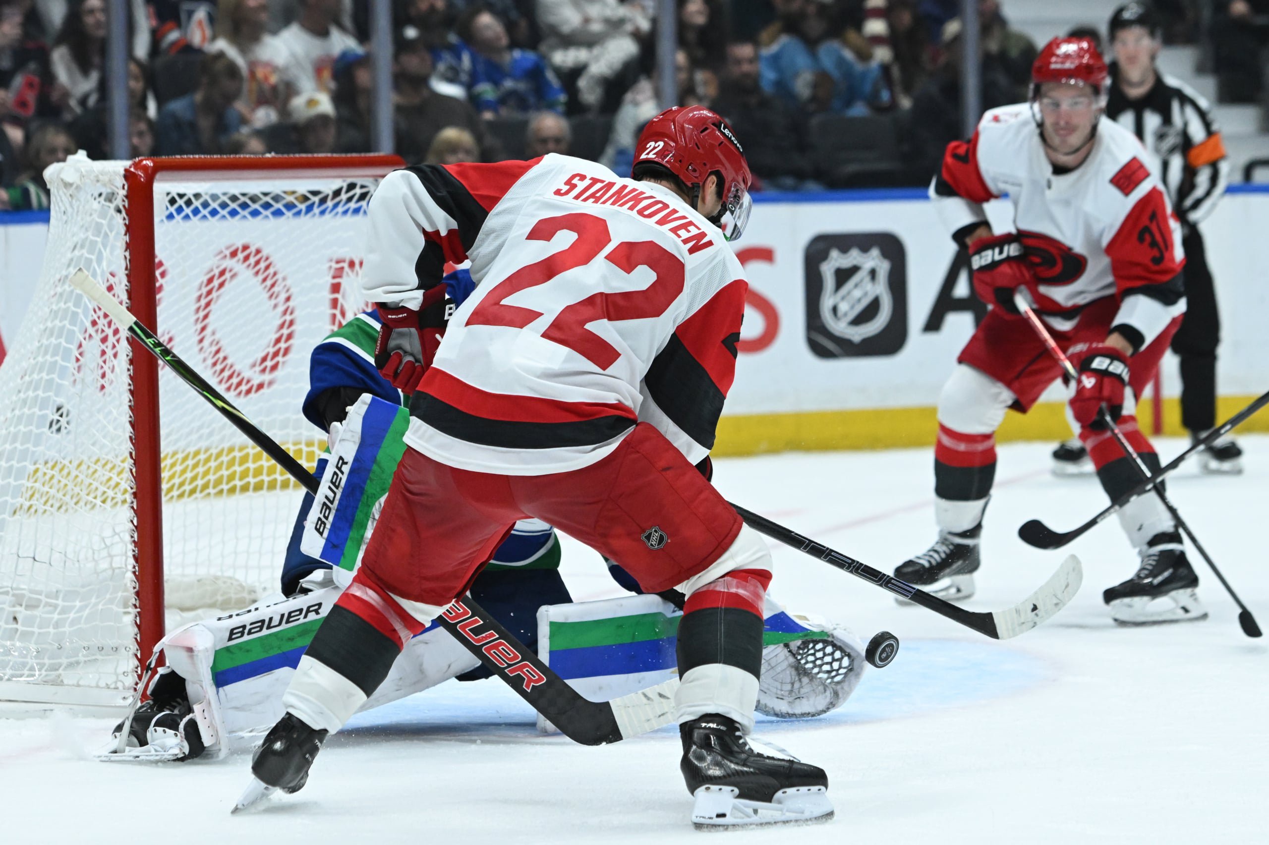 Stankoven Gets One Heck of a Homecoming as Hurricanes Overcome Canucks in Late-Night Game