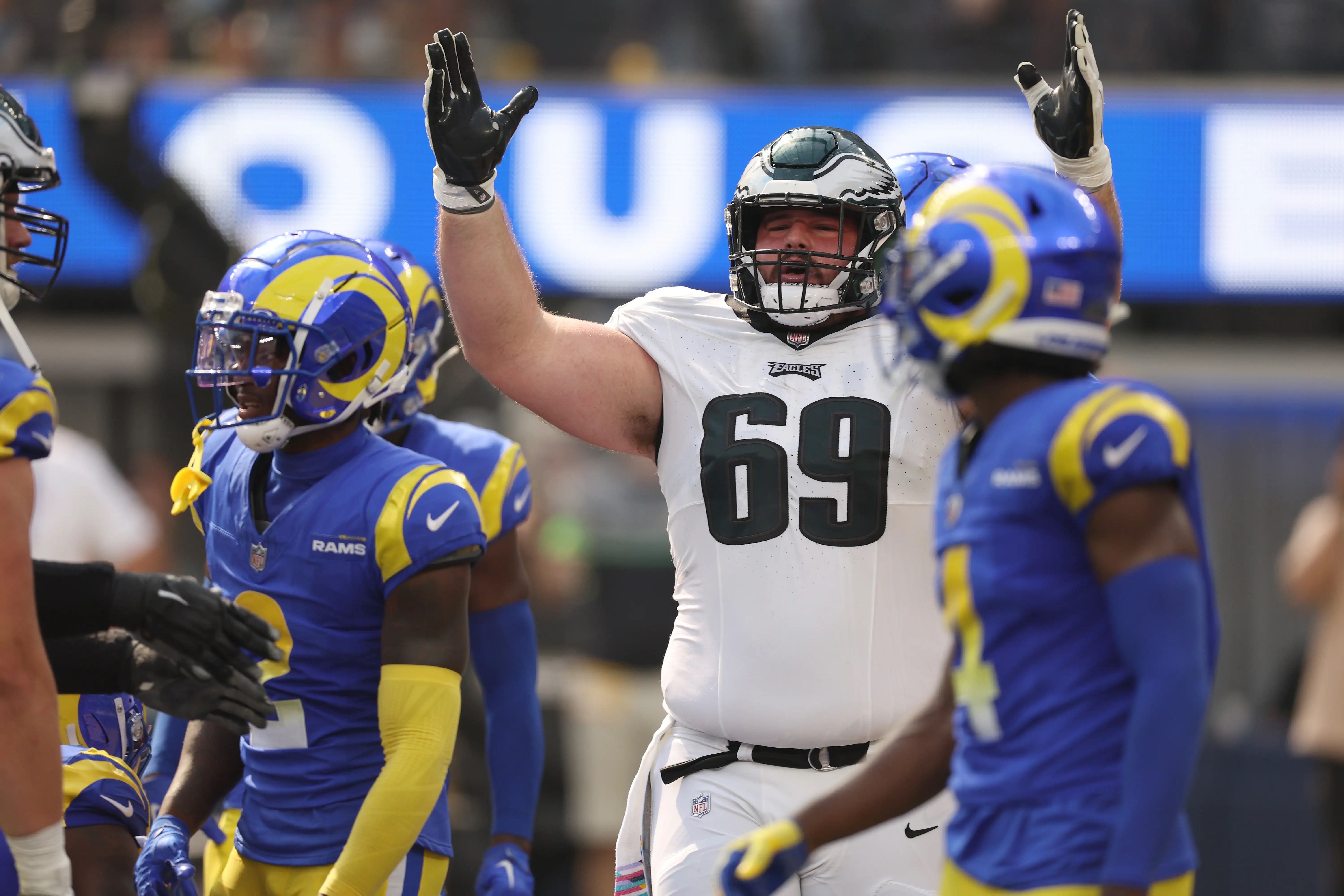 Philadelphia Eagles v Los Angeles Rams