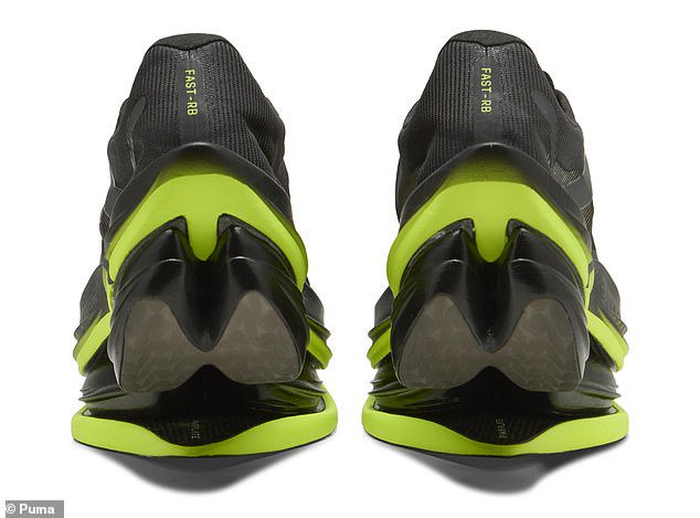 The top of the shoe is crafted from 'Ultraweave' – Puma's ultra–light weight fabric - while the outsole is made from 'Pumagrip', which provides improved all–surface traction
